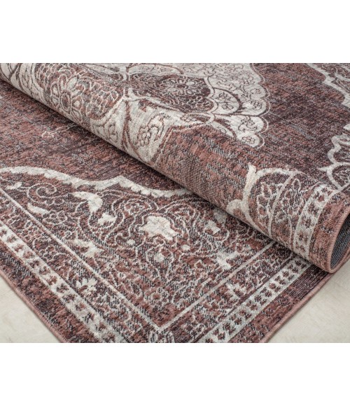 Mason Brooks Cressida RA31615 Rust Area Rug 5 ft. 3 in. x 7 ft. Rectangle