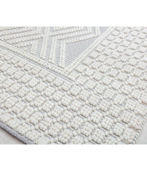Rugs America Bohemian RA32022 White Area Rug 5 ft. x 7 ft. Rectangle