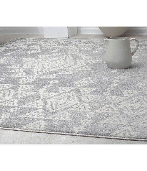 Rugs America Gallagher RA30022 Gray Rugs America Gallagher RA30022 Gray Area Rug 2 ft. 6 in. x 8 ft. Rectangle