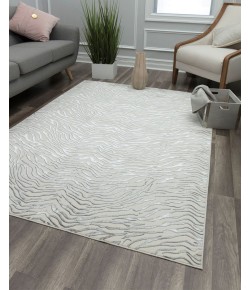 CosmoLiving By Cosmopolitan Natura RA28348 white Area Rug 5 ft. x 7 ft. Rectangle