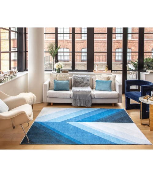 Elizabeth Sutton Maze RA32513 Blue Area Rug 2 ft. 7 in. x 4 ft. 0in. Rectangle