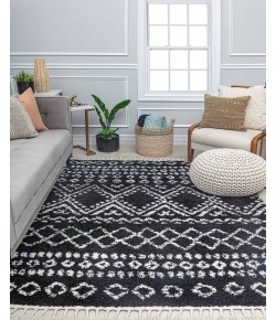 CosmoLiving By Cosmopolitan Moon RA41532 White Area Rug 2 ft. 2 in. x 8 ft. Runner