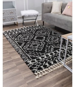 CosmoLiving By Cosmopolitan Moon RA28941 Black Area Rug 2 ft. 2 in. x 8 ft. Runner