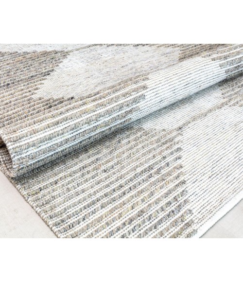 Rugs America Parel RA32406 White Area Rug 5 ft. x 7 ft. Rectangle