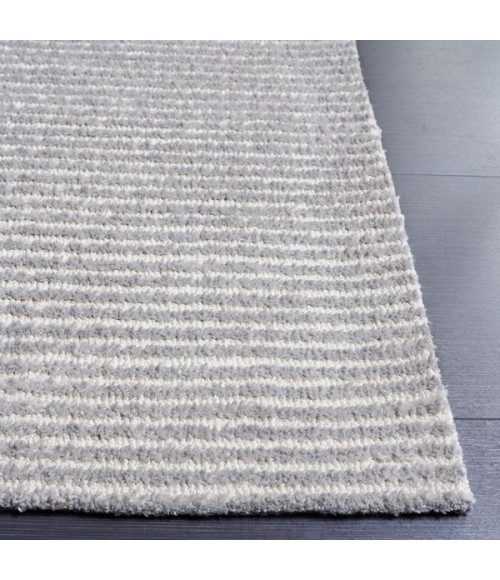 Safavieh Audrey AUD101 Ivory / Grey 4' X 6' Rectangle Area Rug