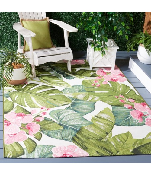 Safavieh Barbados BAR596 Green / Pink 4' X 6' Rectangle Area Rug