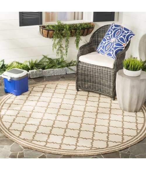 Safavieh Beach House BHS121 Cream / Beige 8' X 8' Round Area Rug