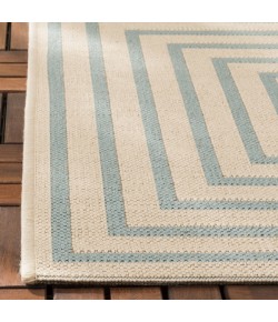 Safavieh Beach House BHS123 Cream / Aqua 6'-7" X 6'-7" Round Area Rug