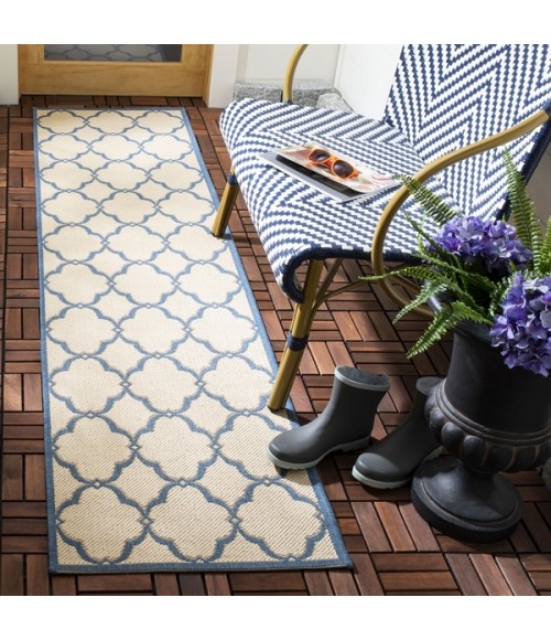 Safavieh Beach House BHS125 Cream / Blue 2'-2" X 6' Runner Area Rug