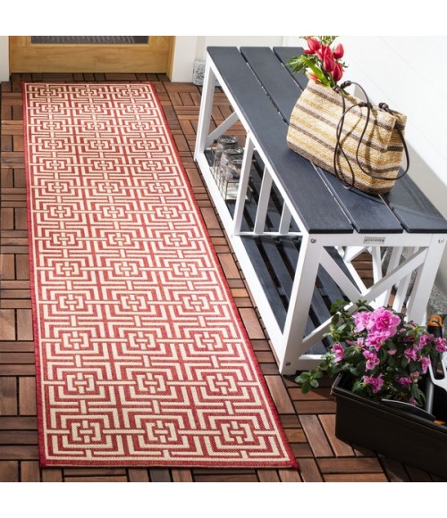 Safavieh Beach House BHS128 Red / Creme 2'-2" X 6' Runner Area Rug