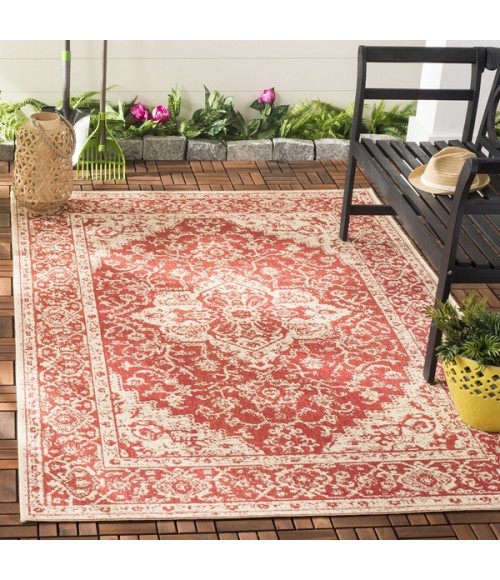 Safavieh Beach House BHS137 Red / Creme 3' X 5' Rectangle Area Rug