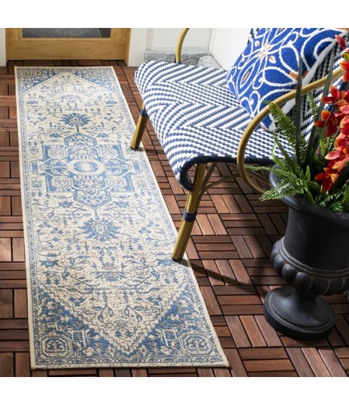 Safavieh Beach House BHS138 Blue / Creme 2'-2" X 8' Runner Area Rug