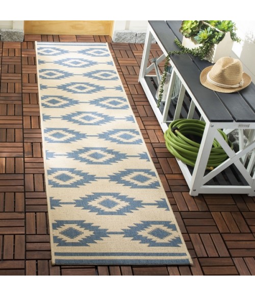 Safavieh Beach House BHS171 Blue / Creme 2'-2" X 6' Runner Area Rug