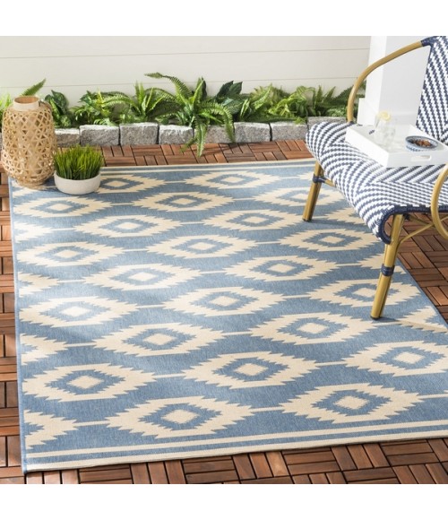 Safavieh Beach House BHS171 Cream / Blue 2'-2" X 4' Accent Area Rug
