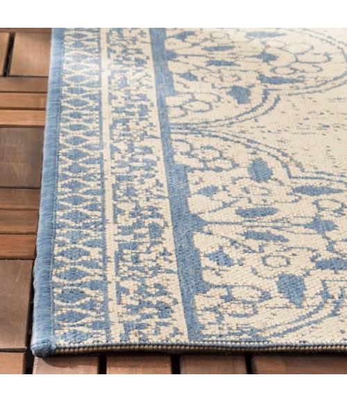 Safavieh Beach House BHS174 Blue / Creme 6'-7" X 6'-7" Square Area Rug
