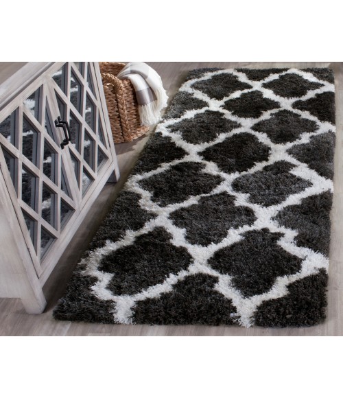 Safavieh Barcelona Shag BSG319 Graphite / Ivory 2'-3" X 7' Runner Area Rug