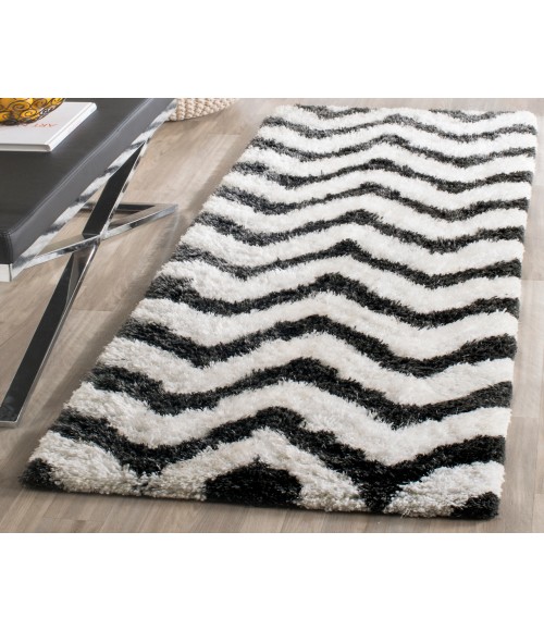 Safavieh Barcelona Shag BSG320 Graphite / Ivory 2'-3" X 7' Runner Area Rug