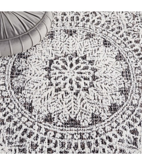 Safavieh Ebony Brown / Ivory EBN106 6 ft. X 6 ft. Square Rug