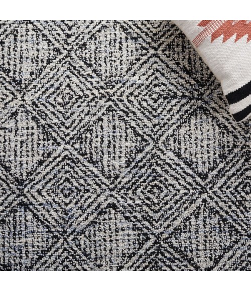Safavieh Ebony Silver / Black EBN204 2 ft. 3 in. X 9 ft. Runner Rug