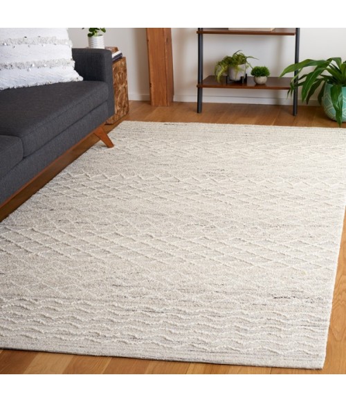 Safavieh Ebony Light Grey / Ivory Rug EBN356 6 ft. X 9 ft. Rectangle - Rugs Town Safavieh Ebony Light Grey / Ivory EBN356 6 ft. X 9 ft. Rectangle Rug
