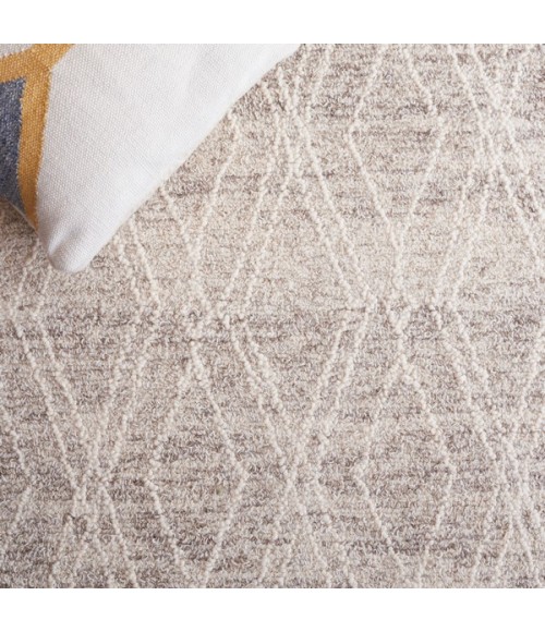 Safavieh Ebony Grey / Ivory EBN357 2 ft. 3 in. X 9 ft. Runner Rug