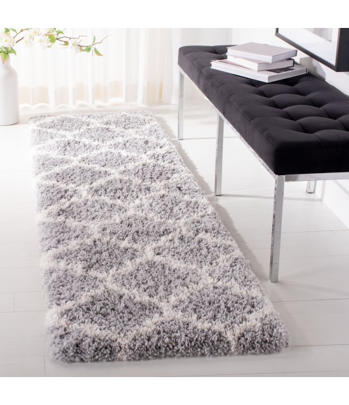 Safavieh Fontana Shag  Grey / Cream FNT818 2 ft. 3 in. X 4 ft. Accent Rug