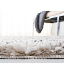 Safavieh Fontana Shag  Ivory / Grey FNT842 2 ft. 3 in. X 10 ft. Runner Rug
