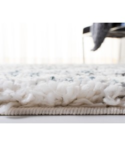 Safavieh Fontana Shag  Ivory / Teal FNT850 3 ft. X 3 ft. Round Rug