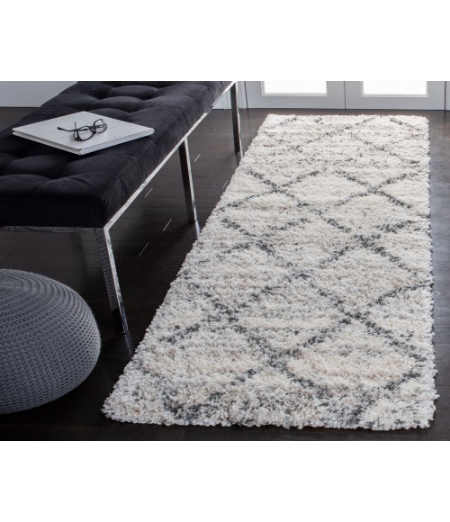 Safavieh Fontana Shag  Grey / Ivory FNT886 2 ft. 3 in. X 8 ft. Runner Rug
