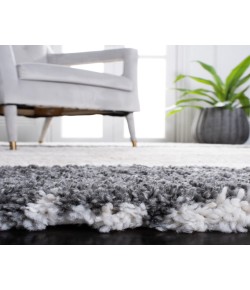 Safavieh Fontana Shag  Grey / Ivory FNT898 3 ft. X 3 ft. Round Rug