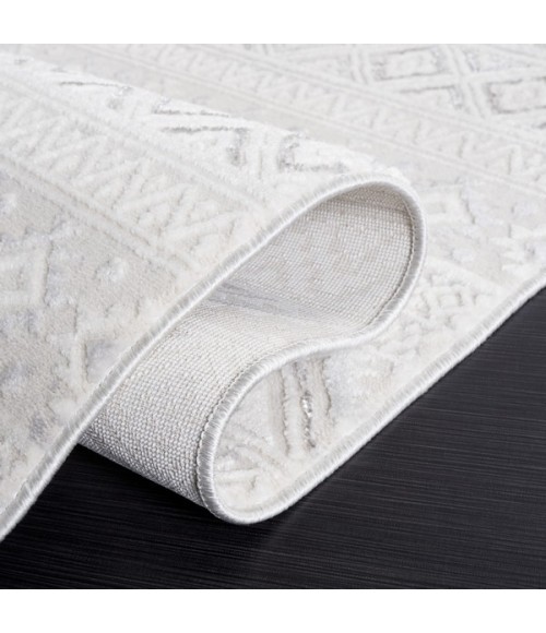 Safavieh Hanna Ivory / Light Grey HAN100 6 ft. 7 in. X 6 ft. 7 in. Round Rug