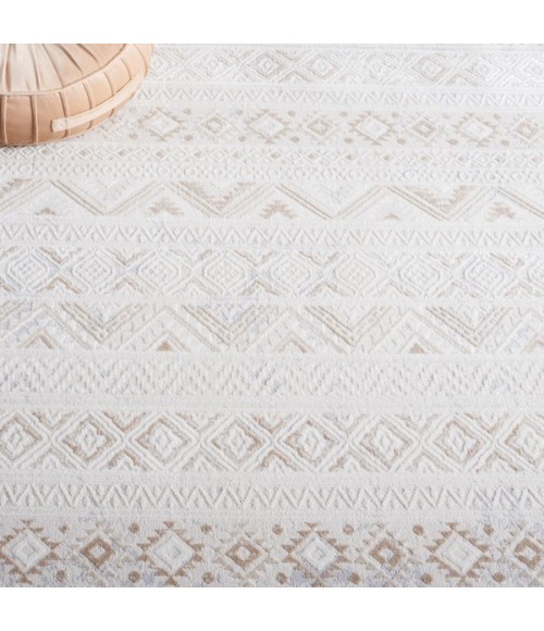 Safavieh Hanna Ivory / Beige HAN100 6 ft. 7 in. X 6 ft. 7 in. Round Rug
