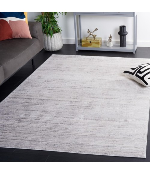 Safavieh Hanna Ivory / Light Grey HAN102 5 ft. 3 in. X 7 ft. 6 in. Rectangle Rug