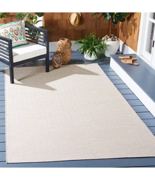 Safavieh Hampton Beige / Ivory HTN233 4 ft. X 6 ft. Rectangle Rug