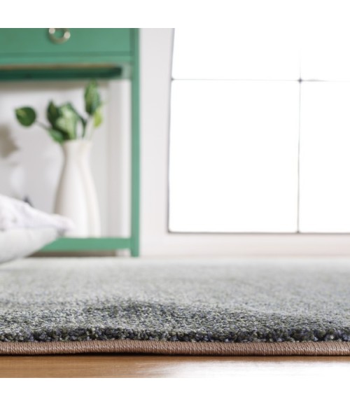 Safavieh Lasa Green LAS104 2 ft. X 4 ft. Accent Rug