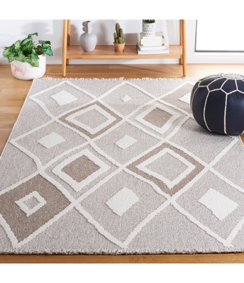 Safavieh Lotus Beige / Ivory LOT110 8 ft. X 10 ft. Rectangle Rug