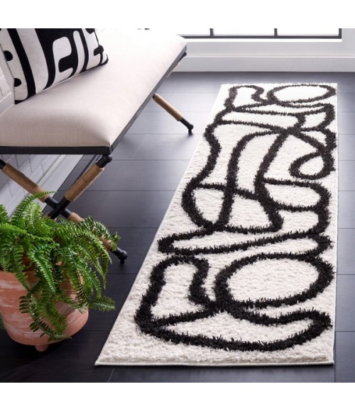 Safavieh Norway Ivory / Black NOR202 2 ft. 2 in. X 10 ft. Runner Rug