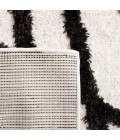 Safavieh Norway Ivory / Black NOR202 2 ft. 2 in. X 10 ft. Runner Rug