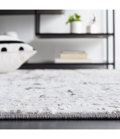 Safavieh Parker Light Grey / Black PRK100 4 ft. X 6 ft. Rectangle Rug