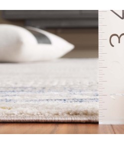Safavieh Prestige Ivory / Blue PTE126 6 ft. 7 in. X 6 ft. 7 in. Square Rug