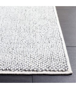Safavieh River Grey / Ivory RVR600 2 ft. 2 in. X 8 ft. Runner Rug