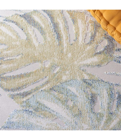 Safavieh Sarasota Light Green / Ivory SAR112 2 ft. 3 in. X 9 ft. Runner Rug