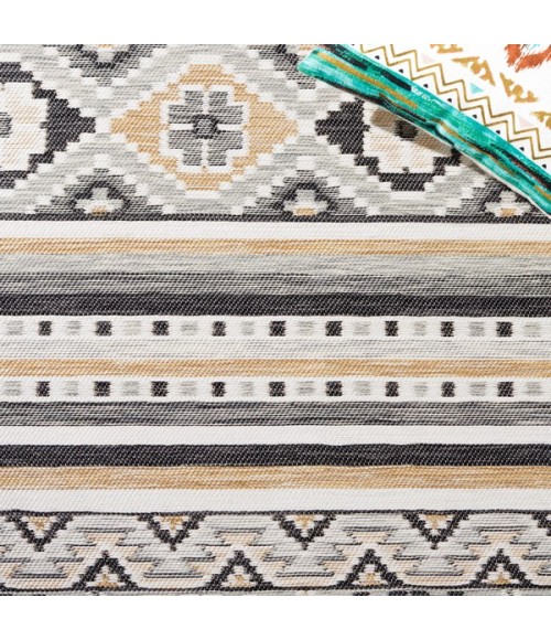 Safavieh Sunrise Grey / Beige Black Rug SUN629 4 ft. X 5 ft. 7 in. Rectangle - Rugs Town Safavieh Sunrise Grey / Beige Black SUN629 4 ft. X 5 ft. 7 in. Rectangle Rug