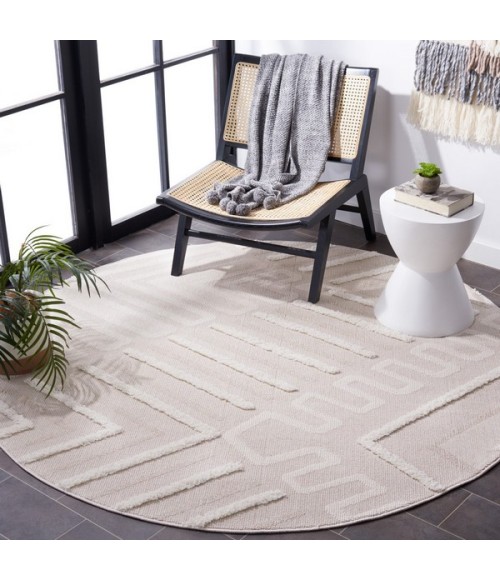 Safavieh Trends Beige / Ivory TRD104 6 ft. 7 in. X 6 ft. 7 in. Round Rug