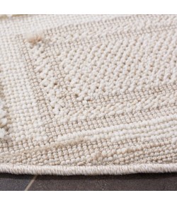 Safavieh Trends Beige / Ivory TRD108 6 ft. 7 in. X 6 ft. 7 in. Round Rug
