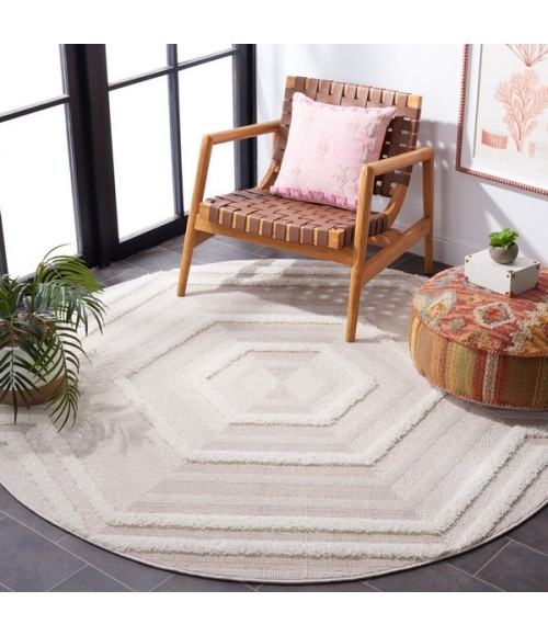 Safavieh Trends Beige / Ivory TRD114 6 ft. 7 in. X 6 ft. 7 in. Round Rug