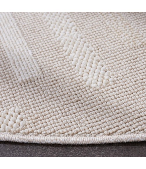 Safavieh Trends Beige / Ivory TRD116 6 ft. 7 in. X 6 ft. 7 in. Round Rug