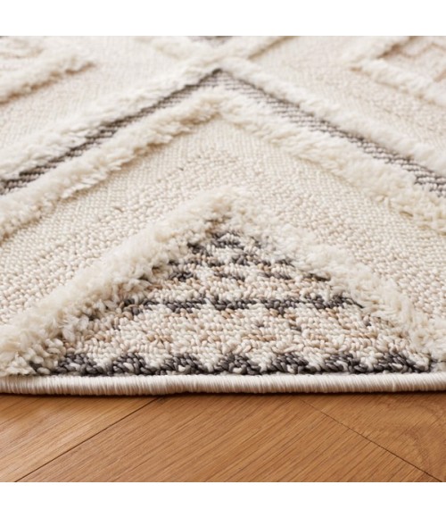 Safavieh Urban Grey / Ivory URB202 6 ft. 7 in. X 6 ft. 7 in. Round Rug