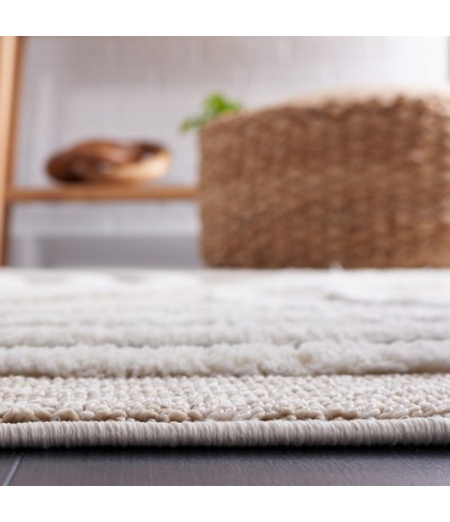 Safavieh Urban Beige / Ivory URB210 6 ft. 7 in. X 6 ft. 7 in. Square Rug