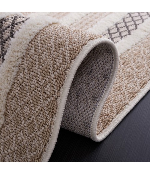 Safavieh Urban Beige / Ivory URB210 6 ft. 7 in. X 6 ft. 7 in. Square Rug